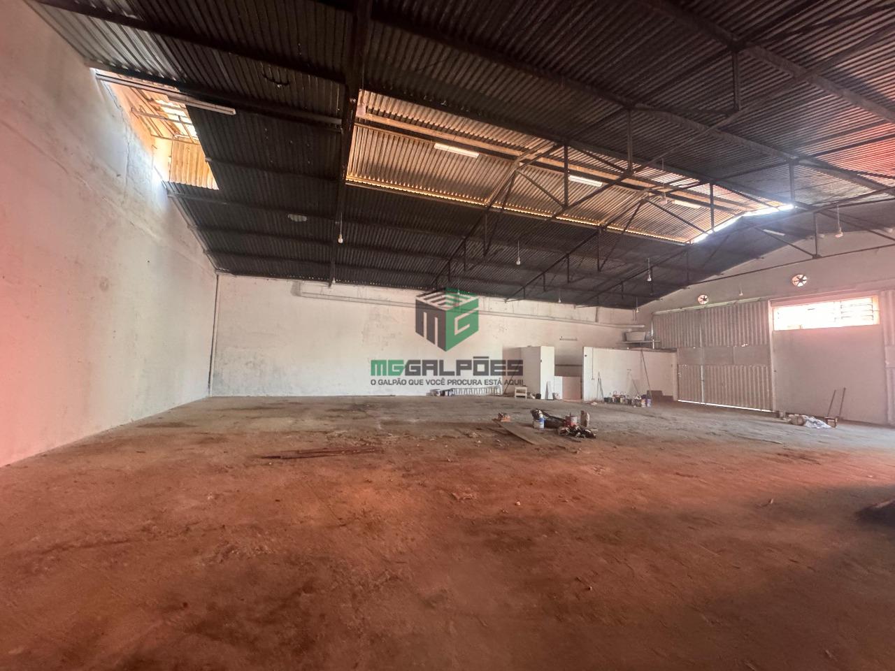 Galpão para para aluguel no bairro São Francisco : 