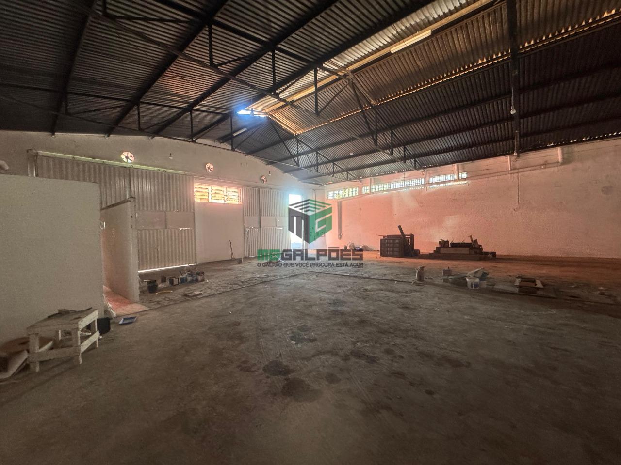 Galpão para para aluguel no bairro São Francisco : 