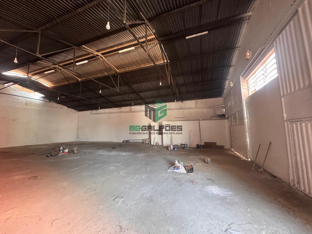 Galpão para para aluguel no bairro São Francisco : 