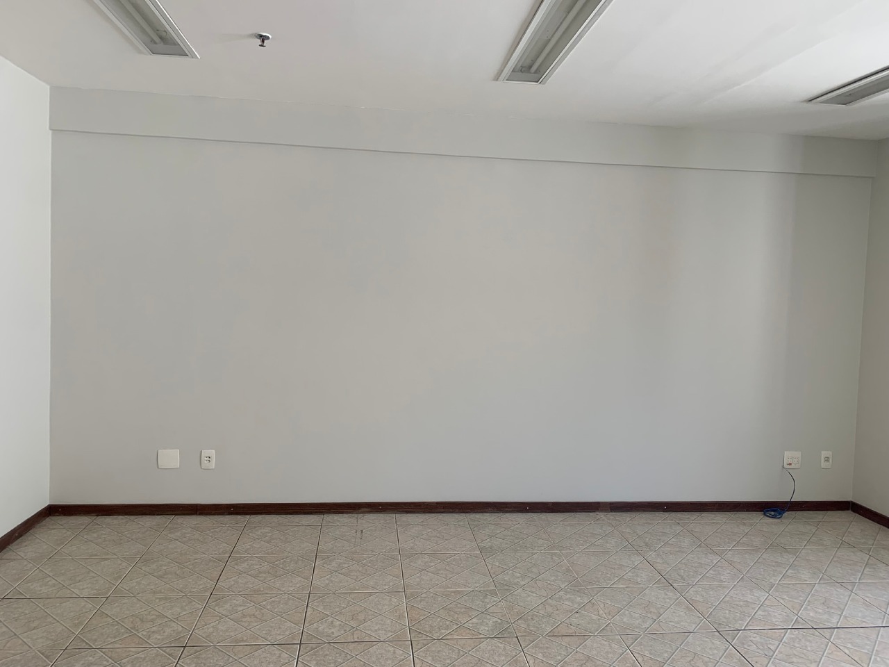 Centro Guimarães Diniz Sala: 