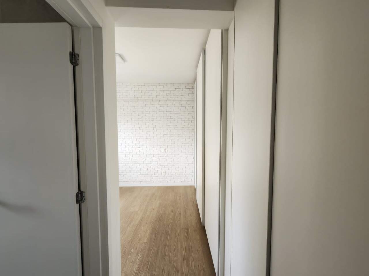 Vila Paris RES. VILLAGIO CASTELLI Apartamento: 