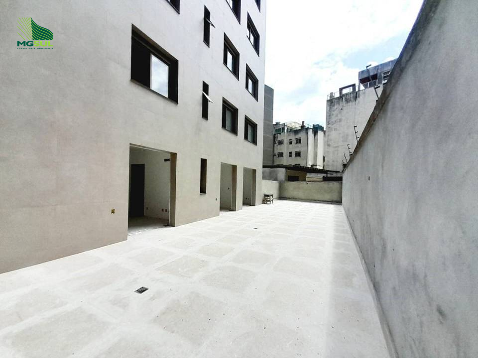 Cruzeiro ED DOHA Apartamento com área privativa: 