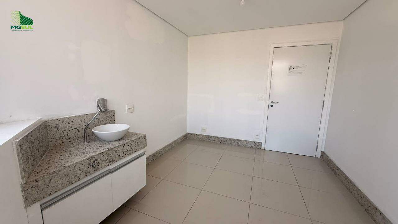 Santa Tereza ED. ROSSI ANDRADAS OFFICE Sala: 