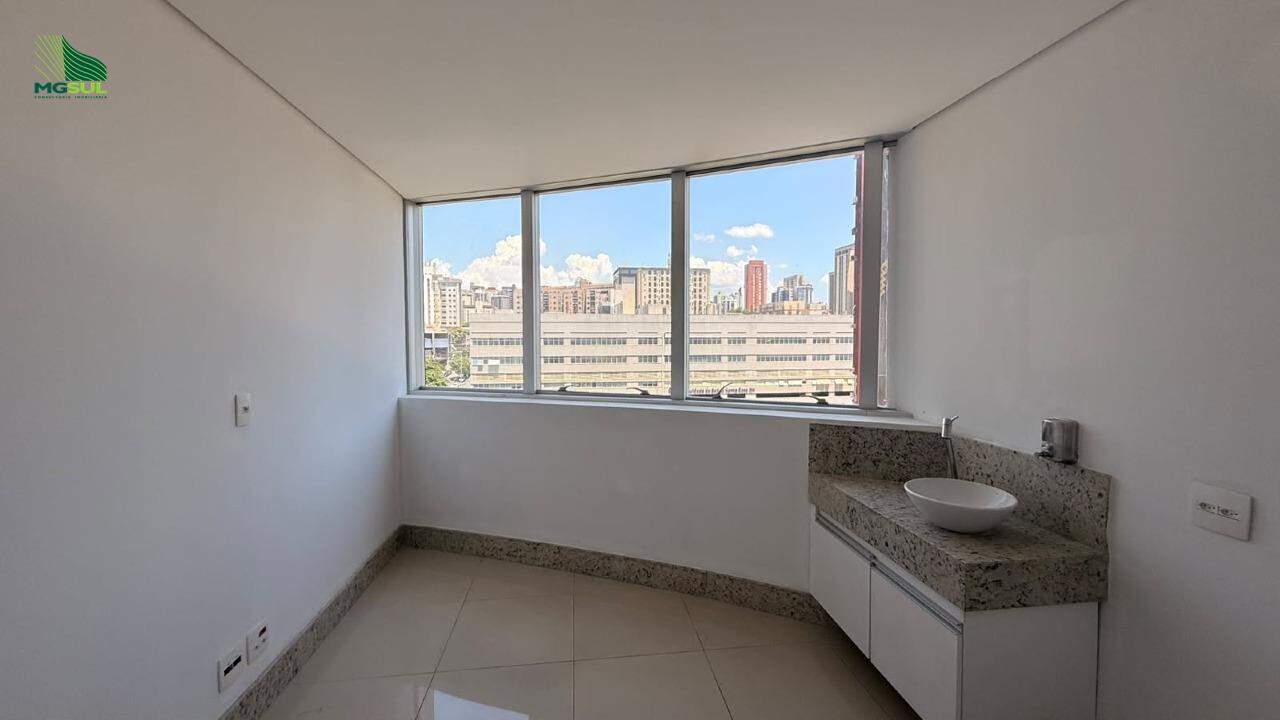 Santa Tereza ED. ROSSI ANDRADAS OFFICE Sala: 
