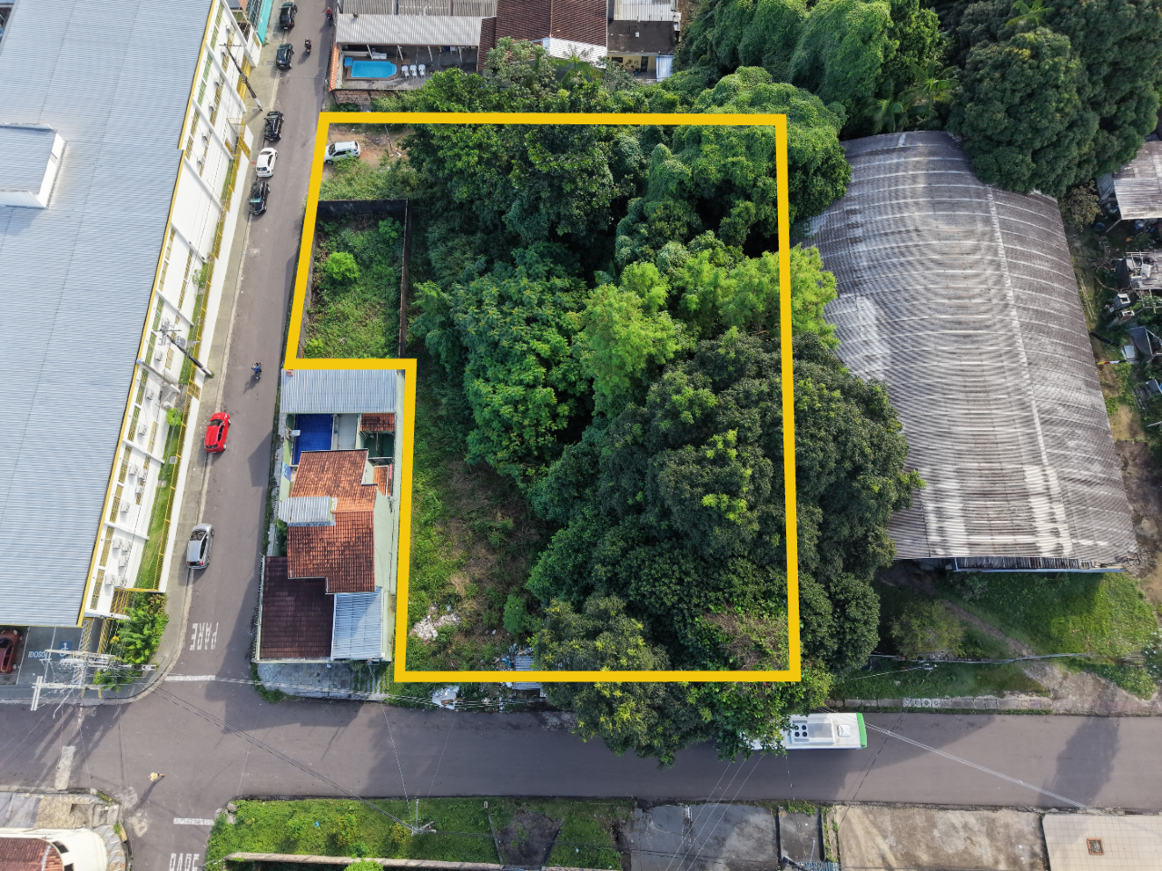 Lote à venda no Vila da Prata: 