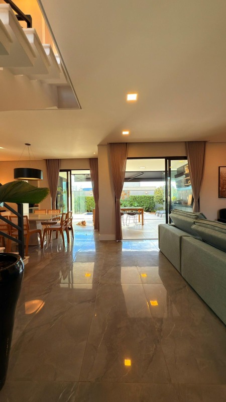 Casa em Condominio à venda no Vila Popular: 