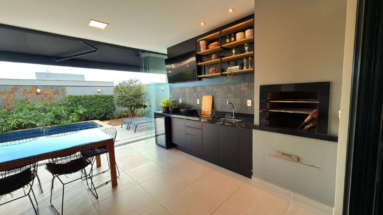 Casa em Condominio à venda no Vila Popular: 