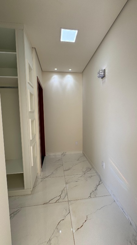 Casa em Condominio à venda no Terras de Santo Antônio: 