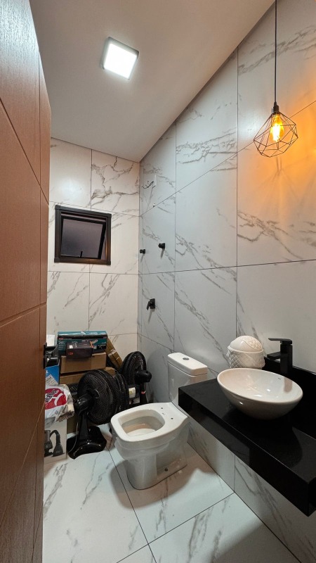 Casa em Condominio à venda no Terras de Santo Antônio: 