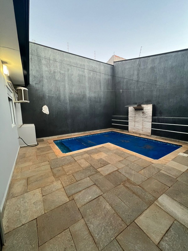 Casa à venda no Centro: 