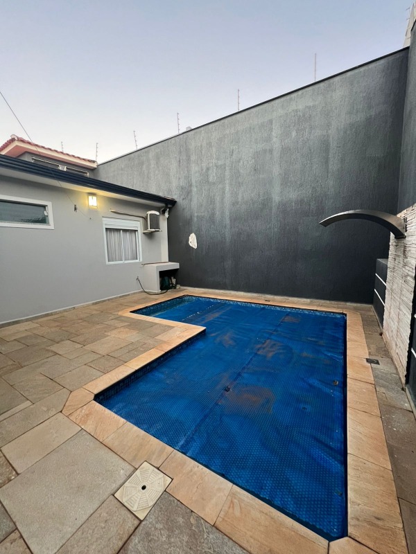 Casa à venda no Centro: 