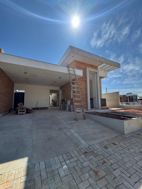 Casa em Condominio à venda no Terras de Santo Antônio: 