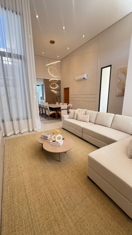 Casa em Condominio à venda no Terras de Santo Antônio: 