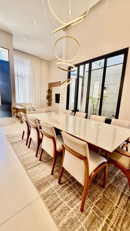 Casa em Condominio à venda no Terras de Santo Antônio: 