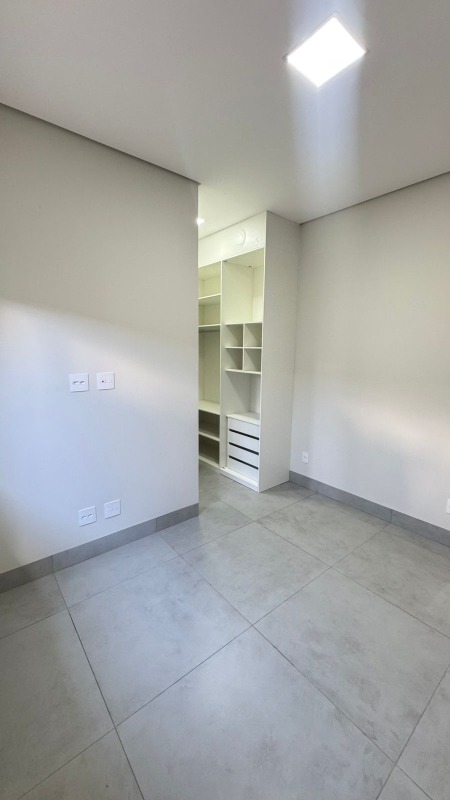 Casa em Condominio à venda no Terras de Santo Antônio: 