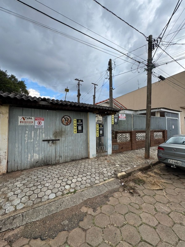 Casa à venda no Centro: 