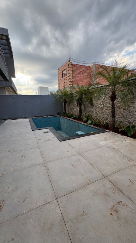 Casa em Condominio à venda no Jardim Colombo: 