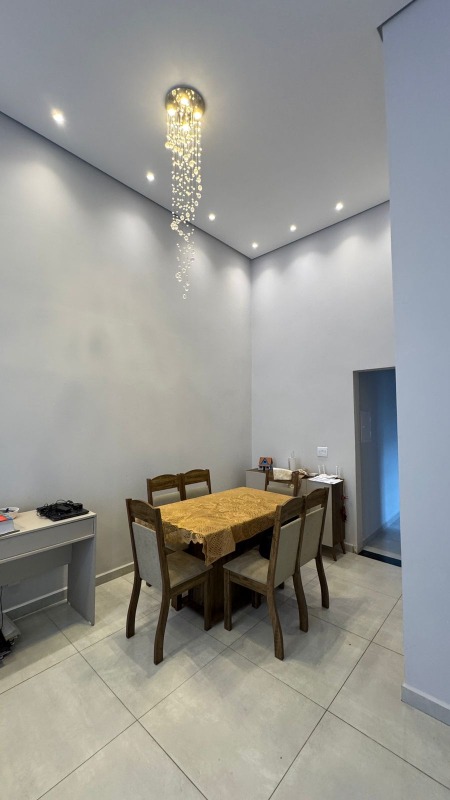 Casa em Condominio à venda no Portal dos Pinheiros II: 