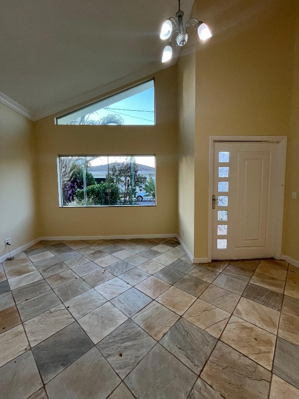 Casa em Condominio à venda no Jardim Marabá: 