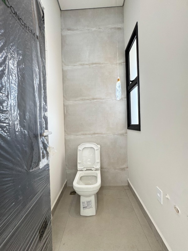 Casa em Condominio à venda no Terras de Santo Antônio: 