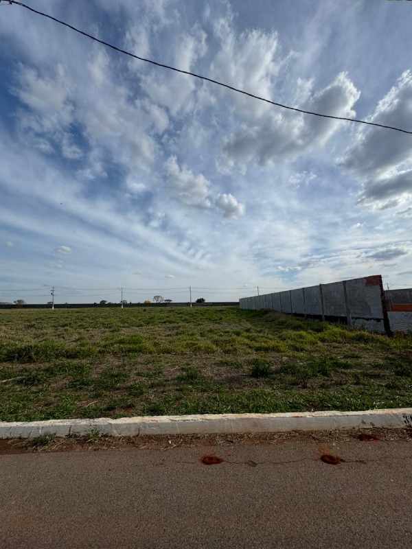 Lote em condomínio à venda no Jardim Colombo: 