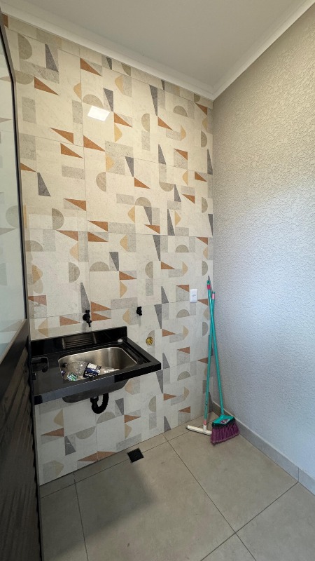 Casa à venda no Vila Carolina: 