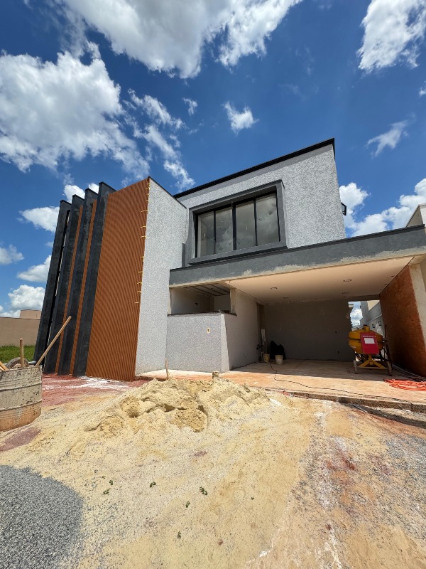 Casa em Condominio à venda no Terras de Santo Antônio: 
