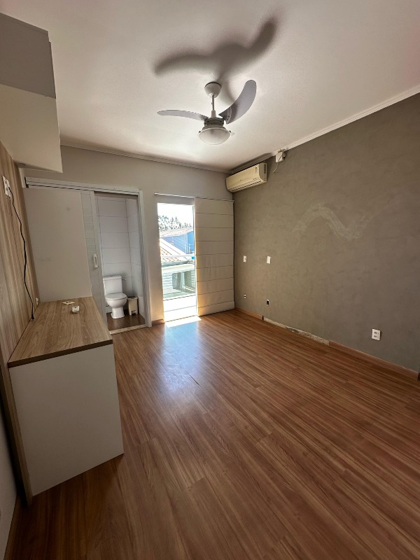 Casa à venda no Vila Carolina: 