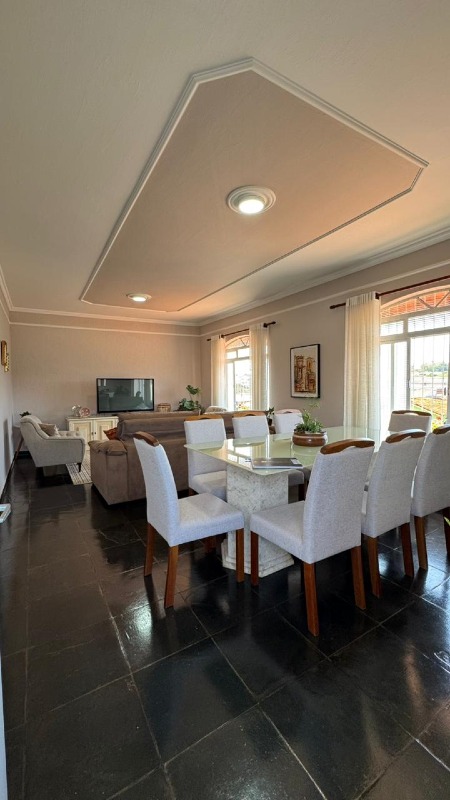 Casa à venda no Jardim Fogaça: 