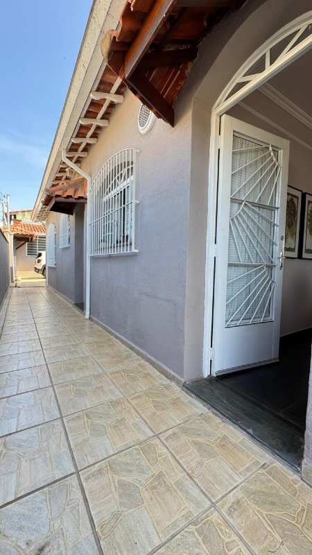 Casa à venda no Jardim Fogaça: 