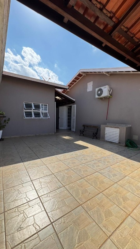 Casa à venda no Jardim Fogaça: 