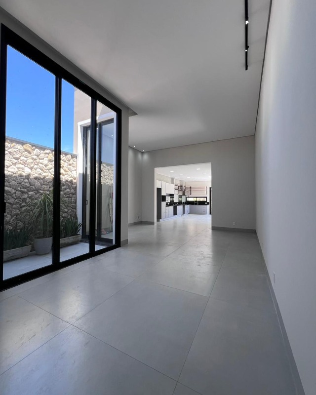 Casa em Condominio à venda no Terras de Santo Antônio: 