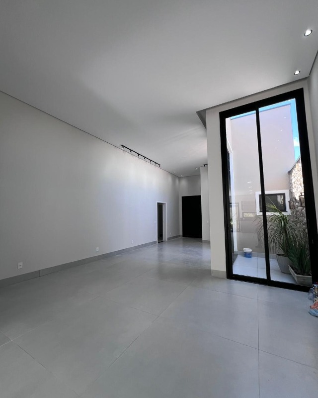 Casa em Condominio à venda no Terras de Santo Antônio: 