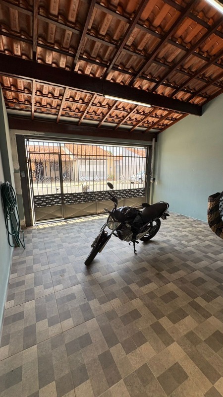 Casa à venda no Vila Carolina: 