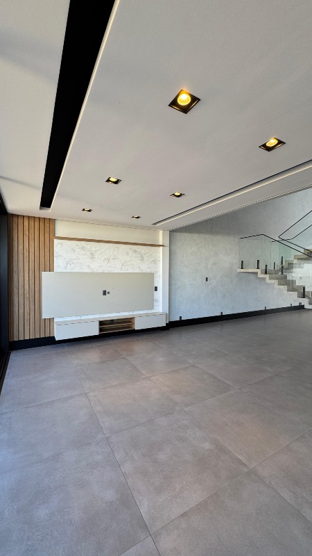 Casa em Condominio à venda no Terras de Santo Antônio: 