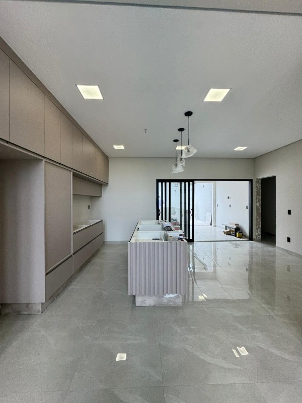 Casa em Condominio à venda no Terras de Santo Antônio: 