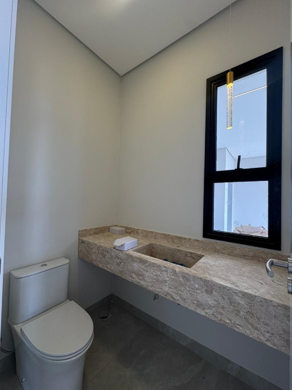 Casa em Condominio à venda no Terras de Santo Antônio: 