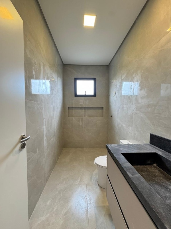 Casa em Condominio à venda no Terras de Santo Antônio: 