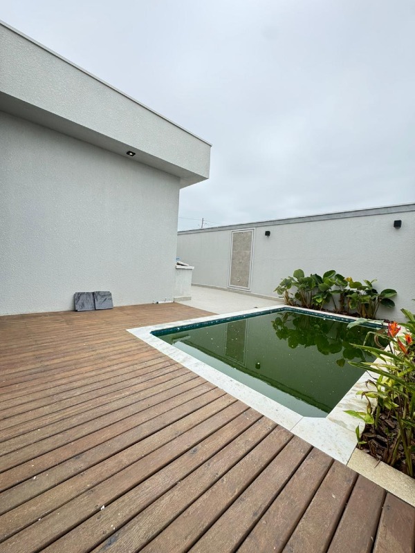 Casa em Condominio à venda no Terras de Santo Antônio: 