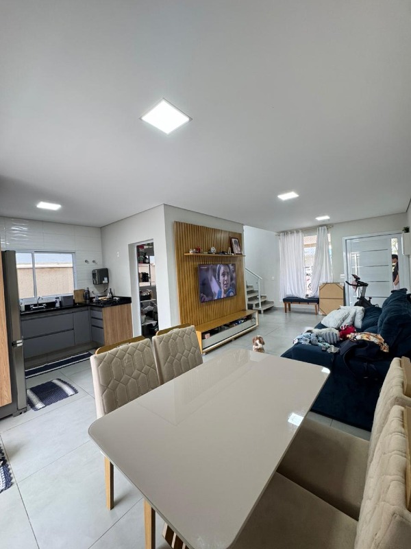 Casa em Condominio à venda no Vila Progresso: 