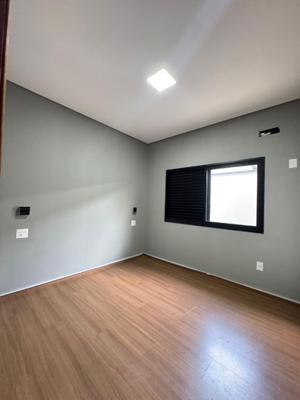 Casa em Condominio à venda no Terras de Santo Antônio: 