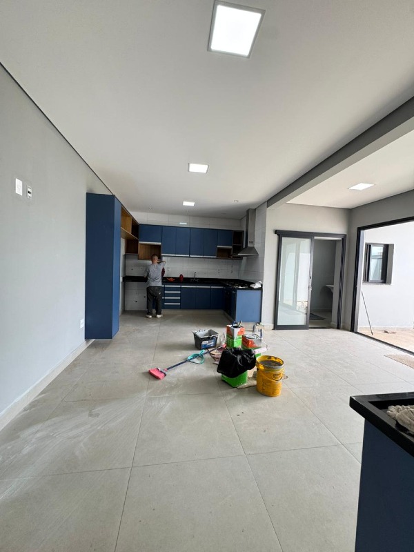 Casa em Condominio à venda no Terras de Santo Antônio: 