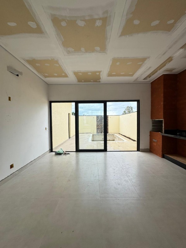 Casa em Condominio à venda no Terras de Santo Antônio: 