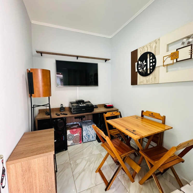 Casa à venda no Cambuí: 