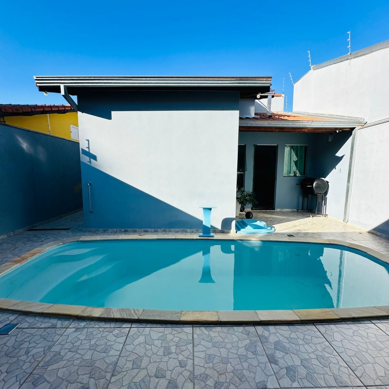 Casa à venda no Cambuí: 