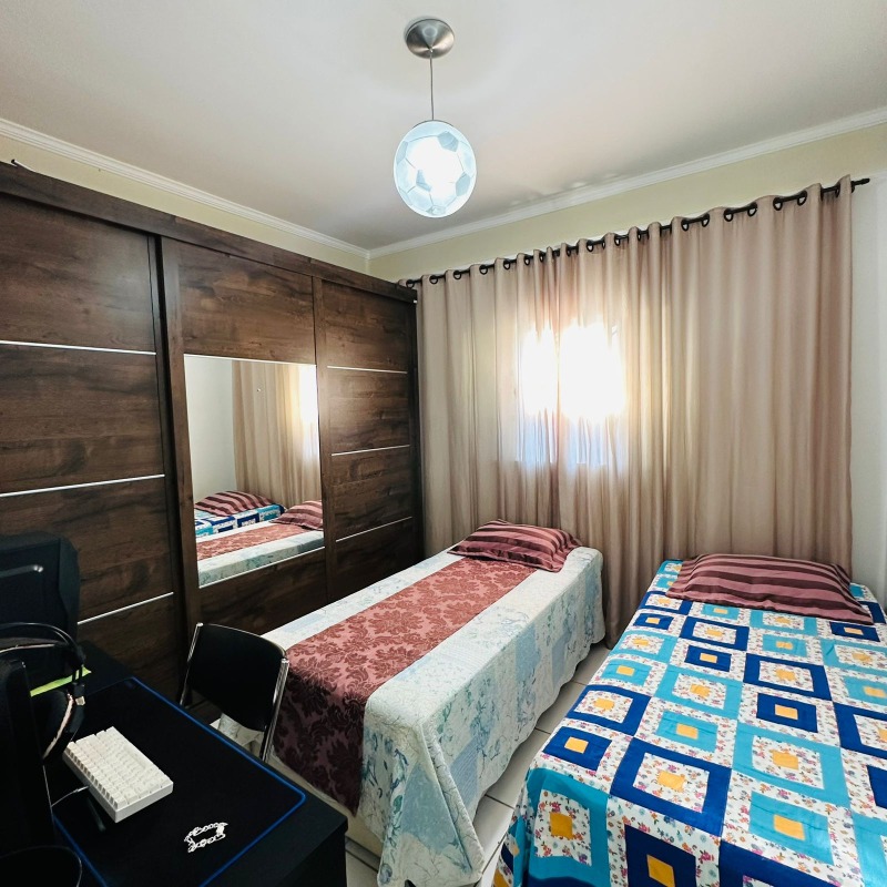 Casa à venda no Cambuí: 