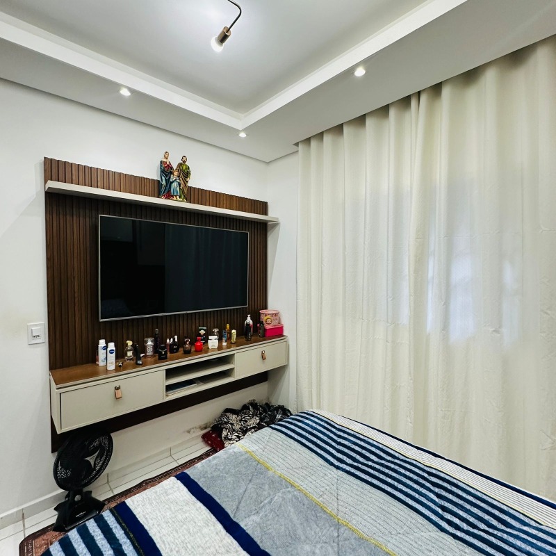 Casa à venda no Cambuí: 