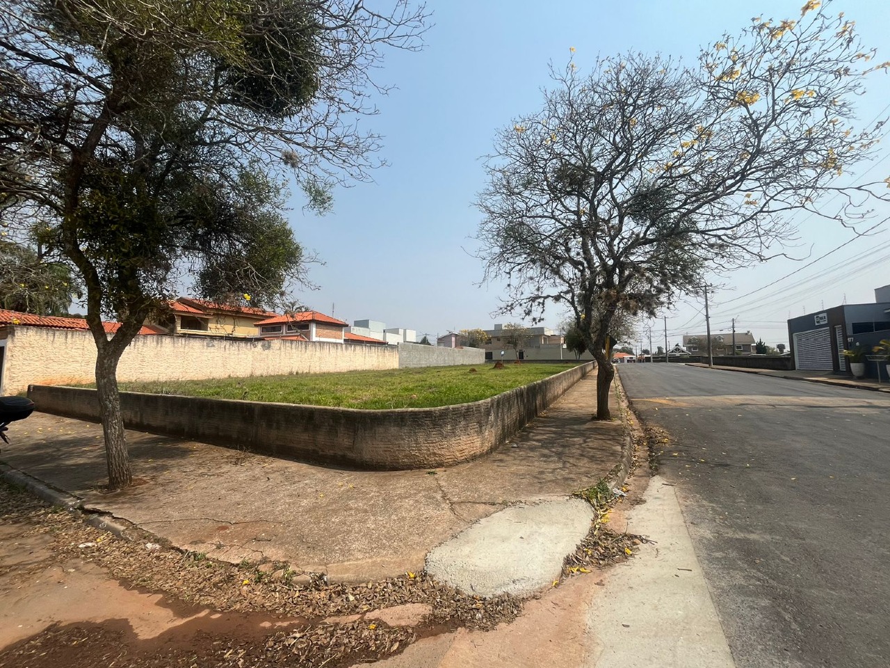 Lote à venda no Vila Nastri: 