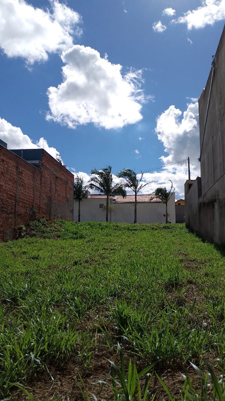 Lote à venda no Vila Nastri: 