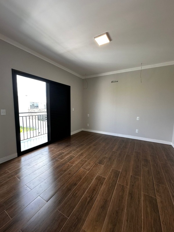 Casa em Condominio à venda no Terras de Santo Antônio: 